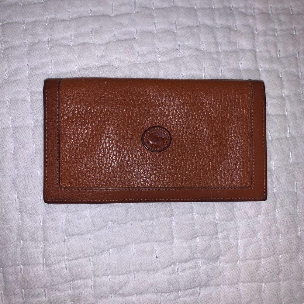 Dooney & Bourke Checkbook